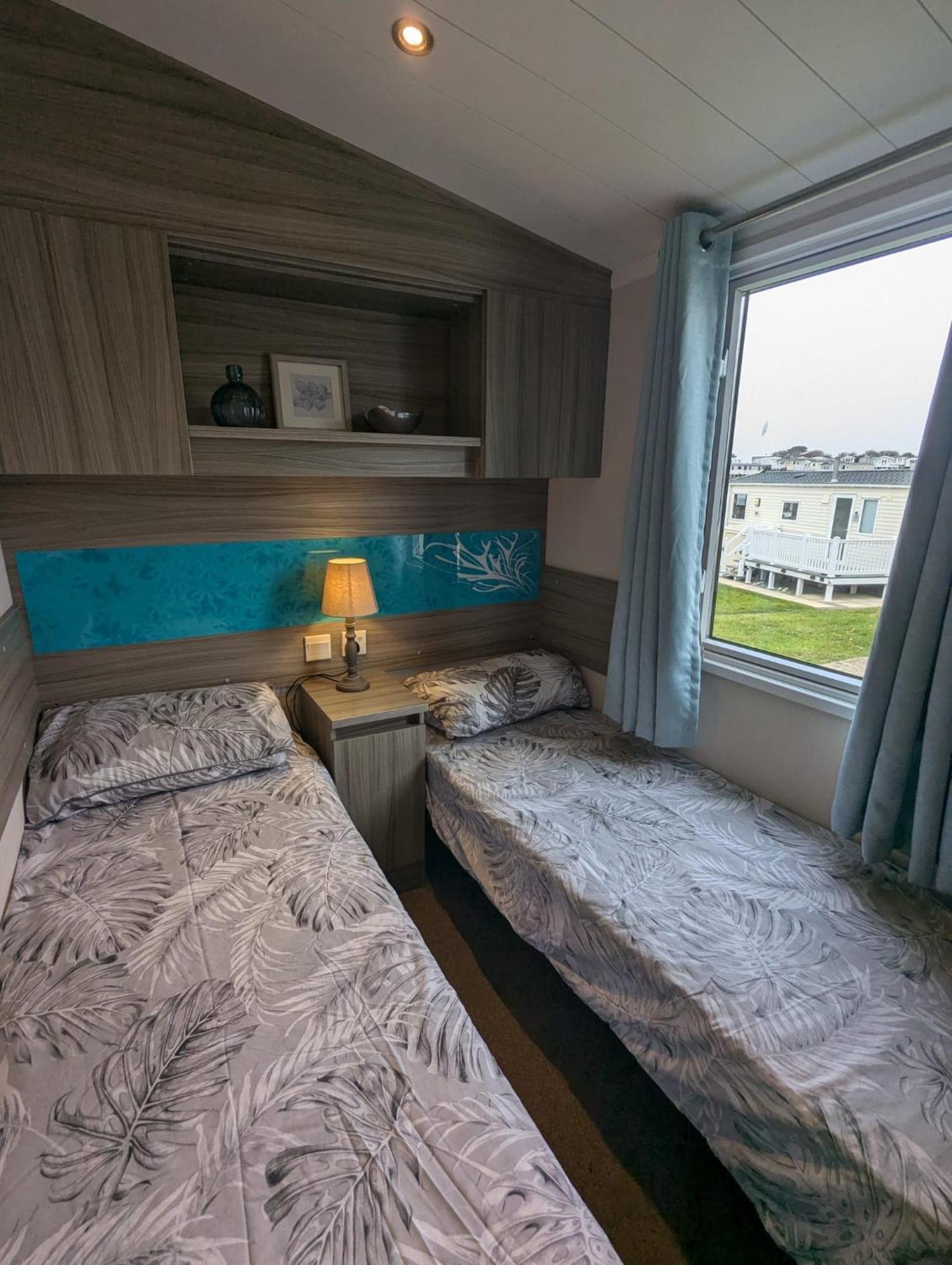 Beautifully Presented Dog Friendly Caravan On Very Popular Littlesea Holiday Haven Park Weymouth Wyke Regis Luaran gambar